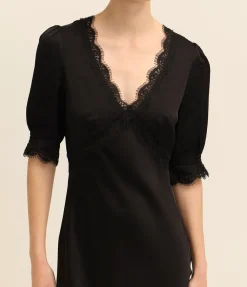 Annina V-Neck Midi Dress in Black