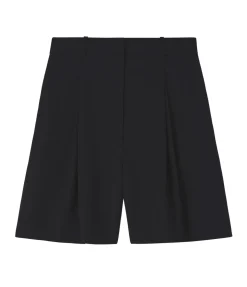 Astor Short in Black