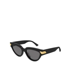 Cat-eye Sunglasses in Black