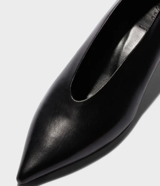 Clara Nappa Leather in Black