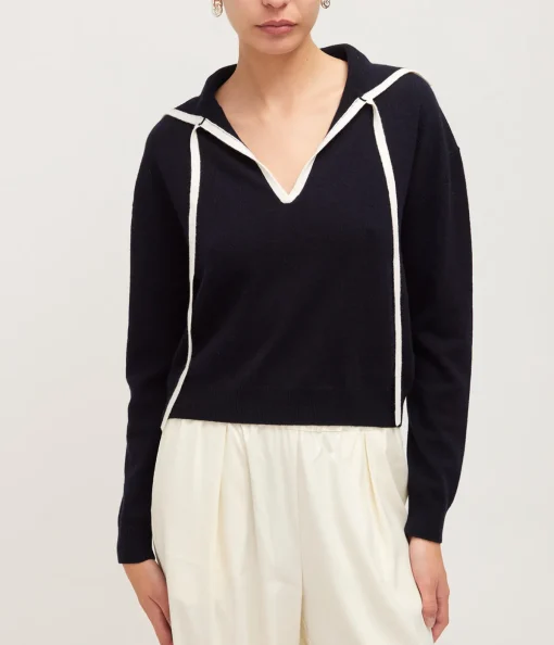 Contrast Collar Cashmere Sweater in Navy and White
