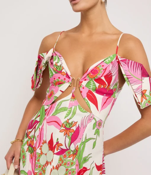 Dina Dress in La Selva