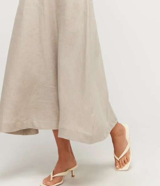 Ida Heeled Thong in Butter