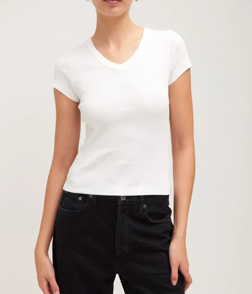 Jill Fitted Baby Tee in White