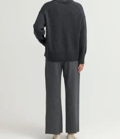 Lewis V-neck Knit in Charcoal Melange