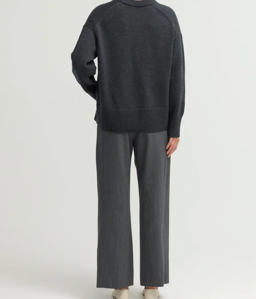 Lewis V-neck Knit in Charcoal Melange