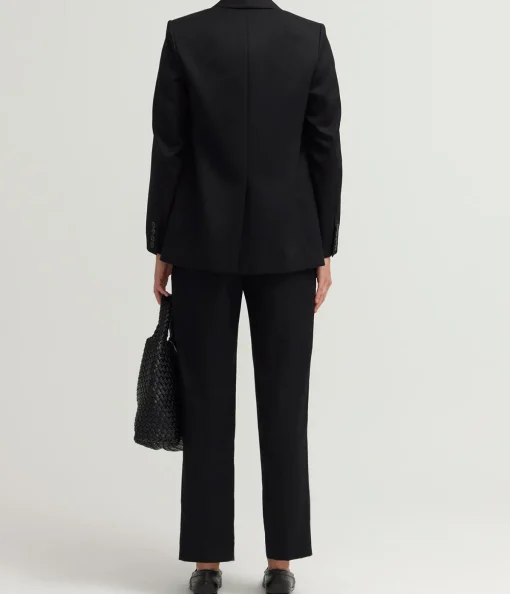 Maya Blazer in Black