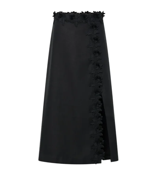 Rosebud Lace Skirt in Black