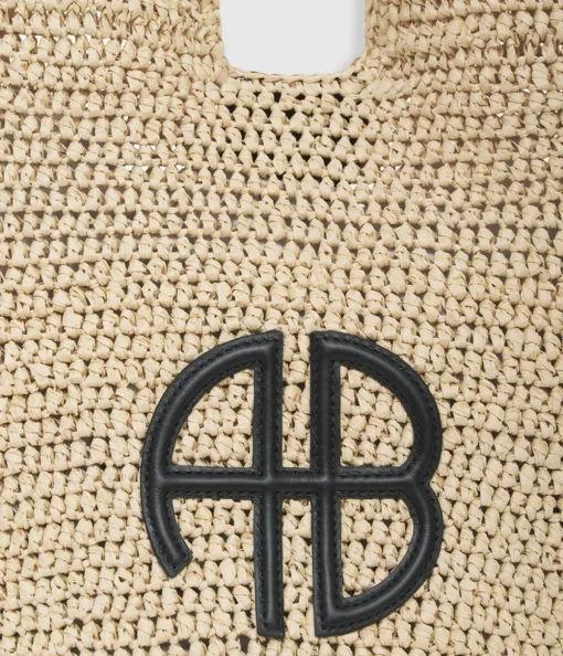 Small Lea Hobo Bag in Natural