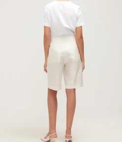 Tailored Short in Ivory