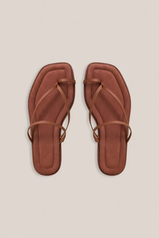 Turner Suede Sandal in Sienna