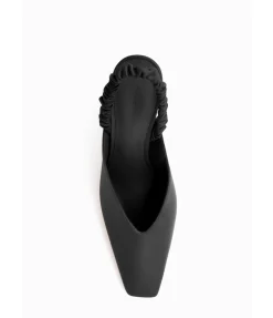 Zadie Pointed Mule in Black